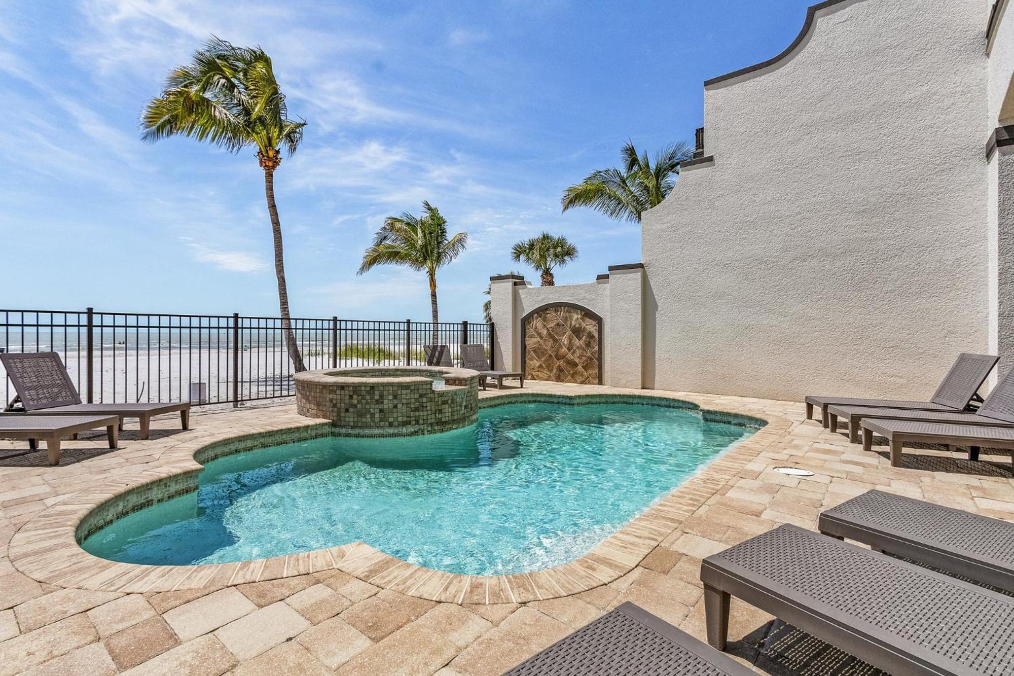 Gulf-Front 10Br Estate: Private Pools, Spas, Views Villa Fort Myers Beach Buitenkant foto